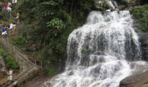 Những thác nước đẹp dưới chân dãy Hoàng Liên Sơn