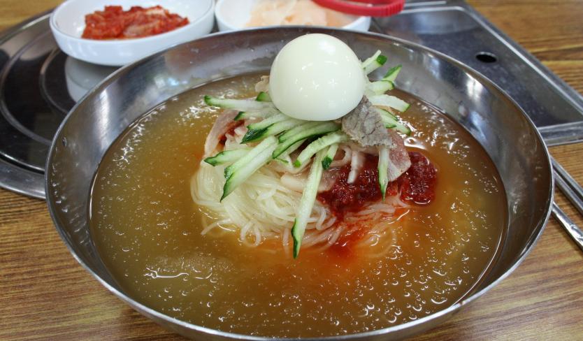 Naengmyeon - Korean Cold Noodle