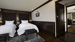 Family Suite Connecting
