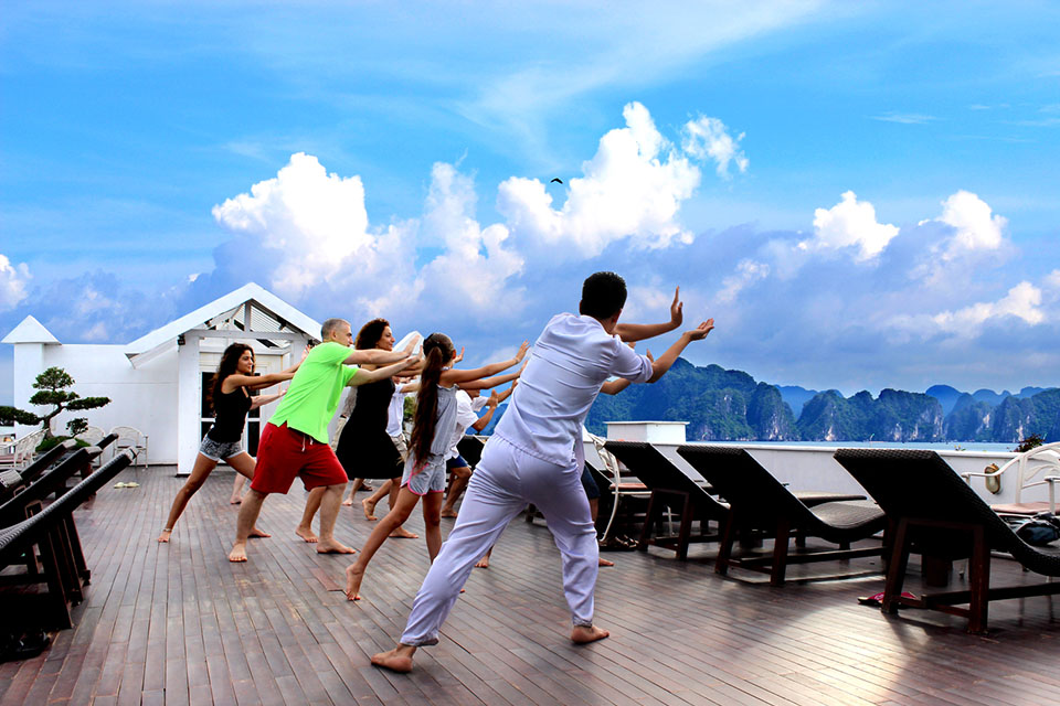 tai-chi-the-viet-beauty-cruise-2-days-1-night-2