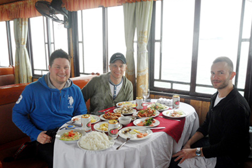 halong-private-boat-trip-from-hanoi-4-hours-4