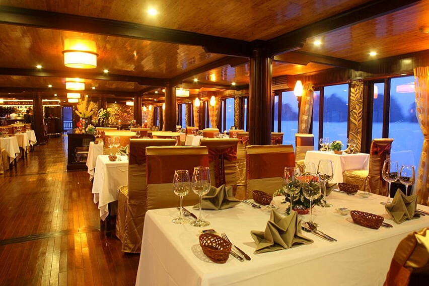 restaurant-red-dragon-cruise