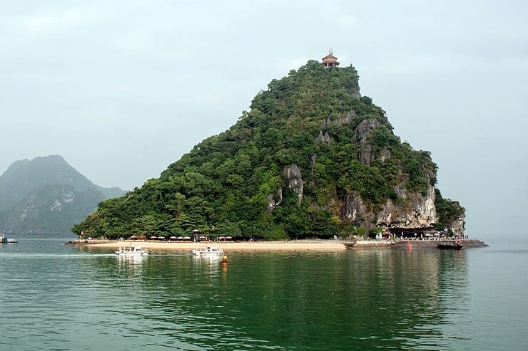 titop-island