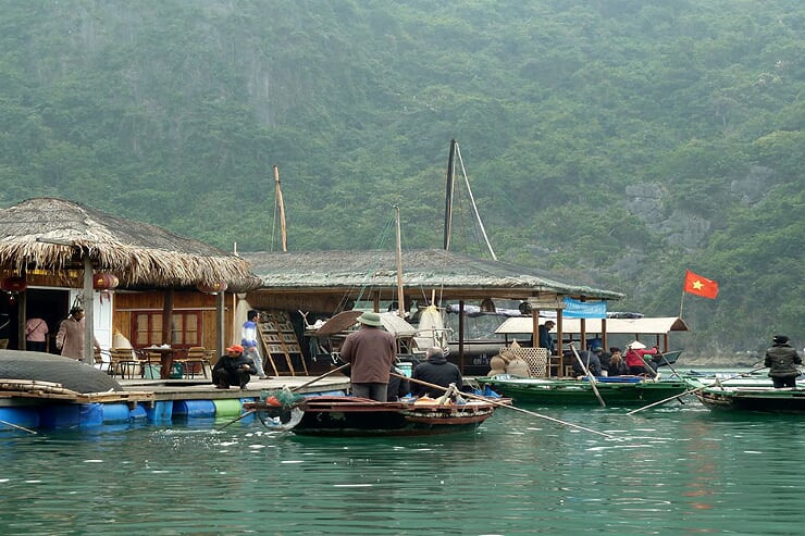 vung-vieng-floating-village