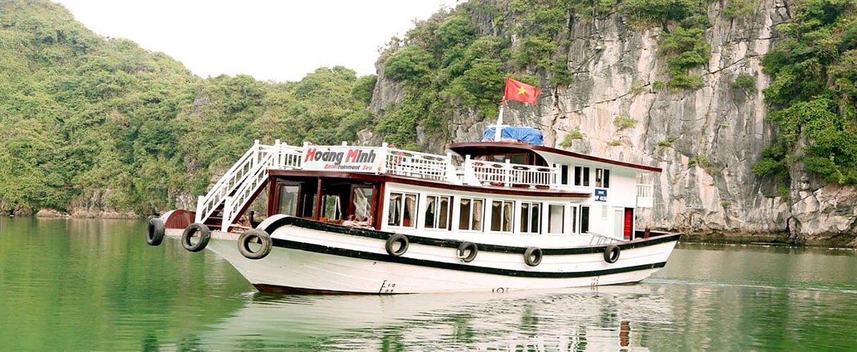 Halong private boat trip from Hanoi (4 hours)