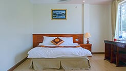 Private tour + 01 night at 2* hotel