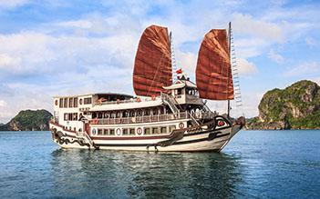 Royal Palace Cruise 2 days/ 1 night