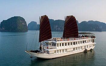 Garden Bay Premium Cruise Halong 3 days/ 2 nights