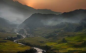 Sapa Trekking and Coc Ly Market 2D3N by train