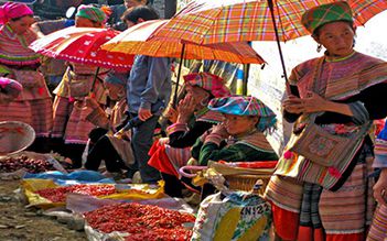 Sapa - Bac Ha market 2D1N by bus every Saturday