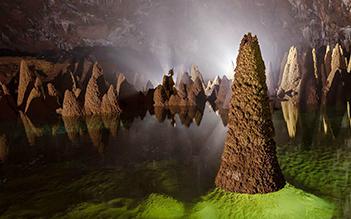 Hang Va Expedition 2 days