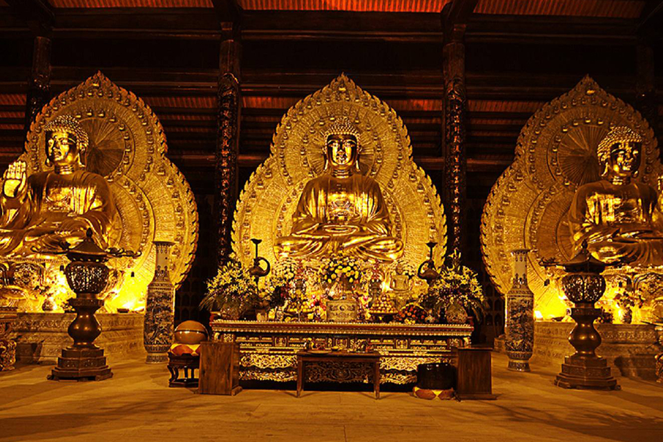 statues-bai-dinh-pagoda-trang-an-cave-full-day-1