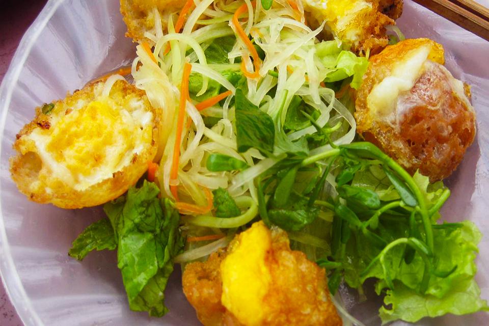 street-foods-in-vietnam