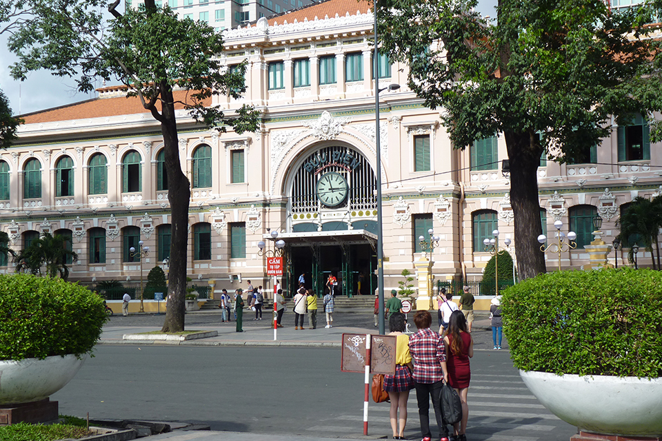 960-central-post-office-hcmc