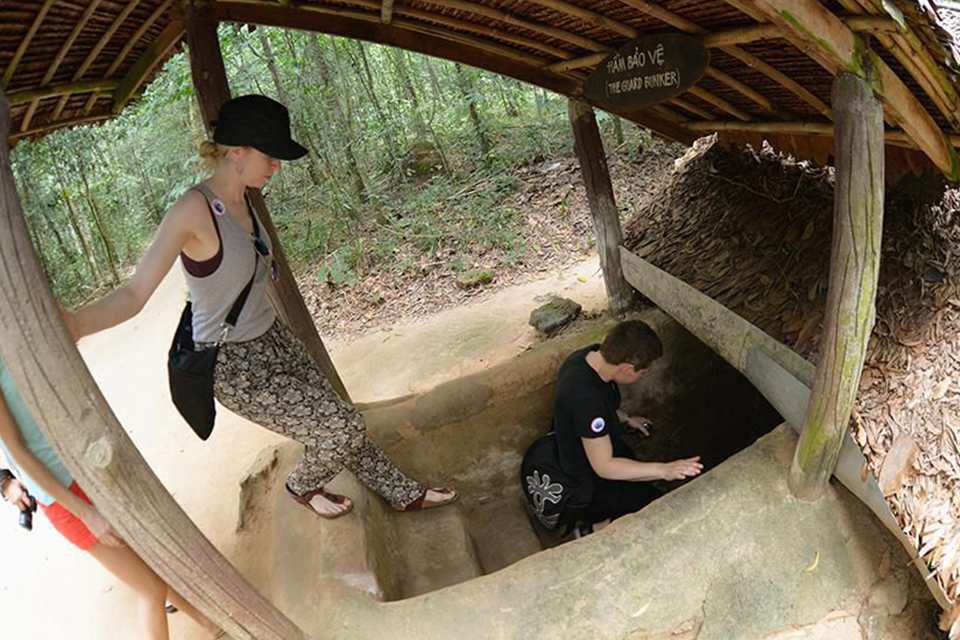 cu-chi-cu-chi-tunnels-boat-tour-and-little-mekong-delta-tour-4