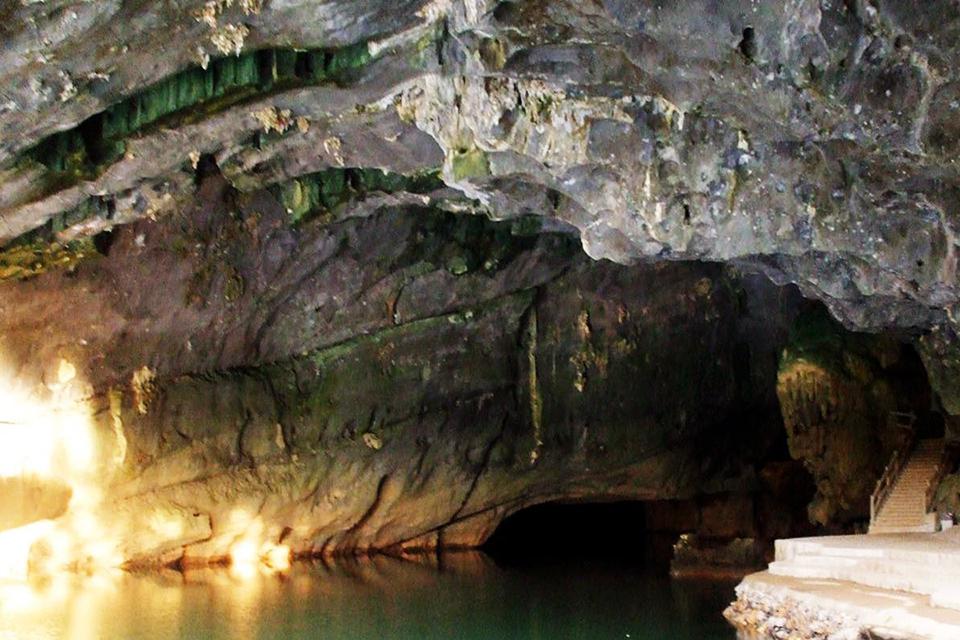 960-entrance-phong-nha-cave