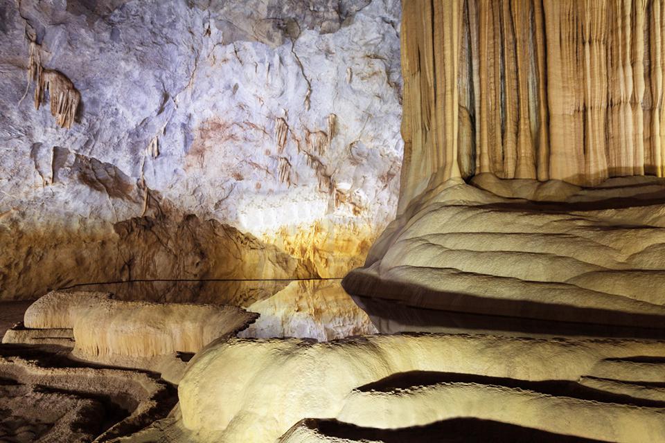 960-inside-paradise-cave