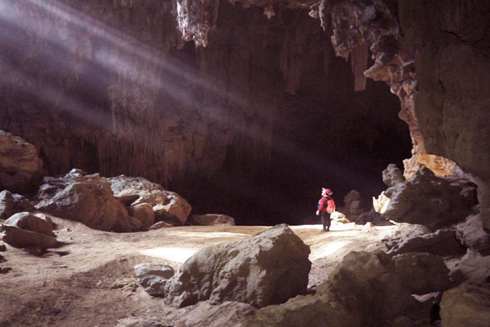 960-kim-cave