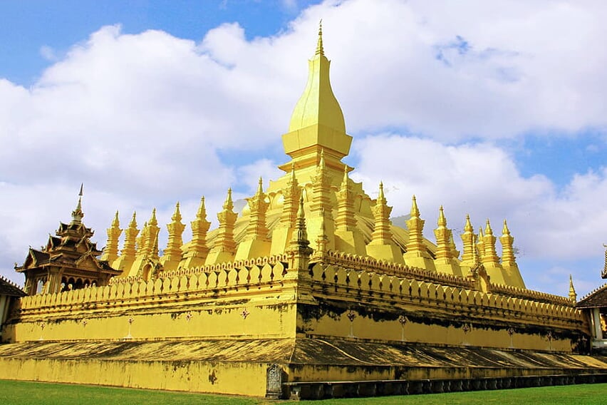 thailand-laos- eperience-15-days-phu-that-luang-6
