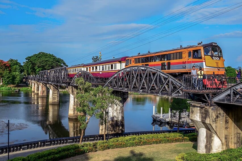 thailand-laos- eperience-15-days-kwai-bridge-7
