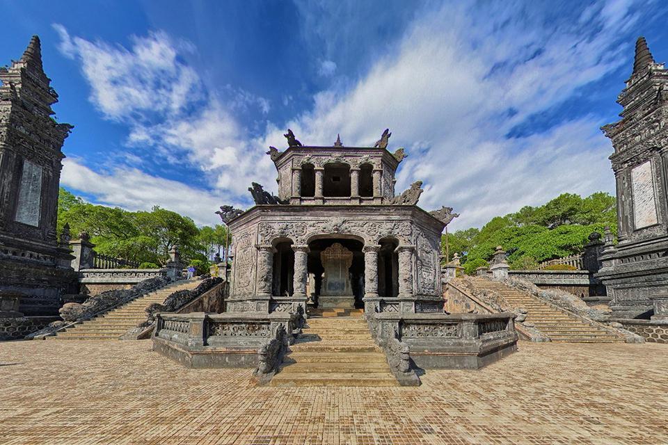 960-tomb-of-khai-dinh