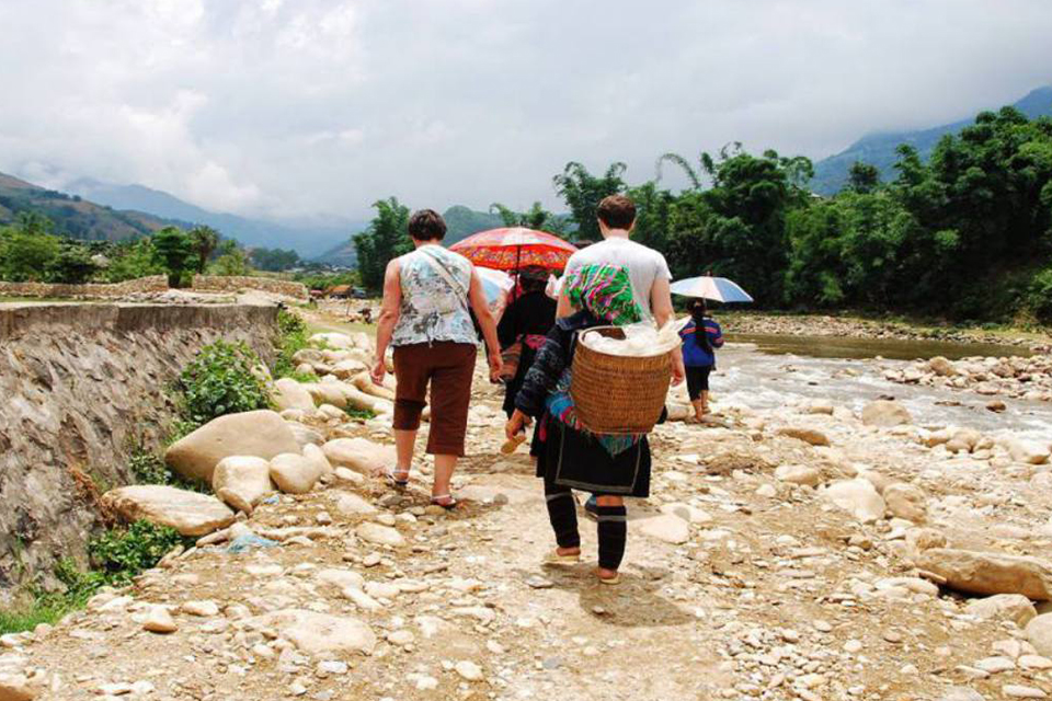 960-trekking-to-lao-chai-village