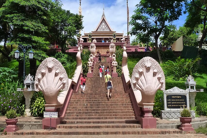 wat-phnom-temple