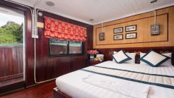 Homestay + Deluxe Cabin