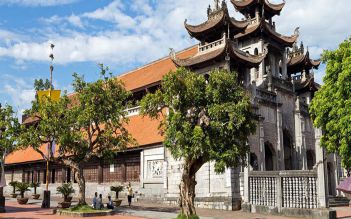Kenh Ga Hot spring - Phat Diem Cathedral full day private