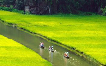Hoa Lu - Tam Coc full day (private)