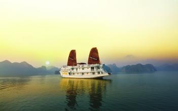 Rosa Boutique Cruise 2 days/ 1 night