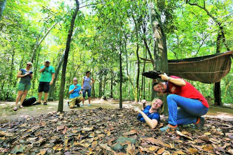 mekong-delta-and-cu-chi-tunnels-day-tour-1