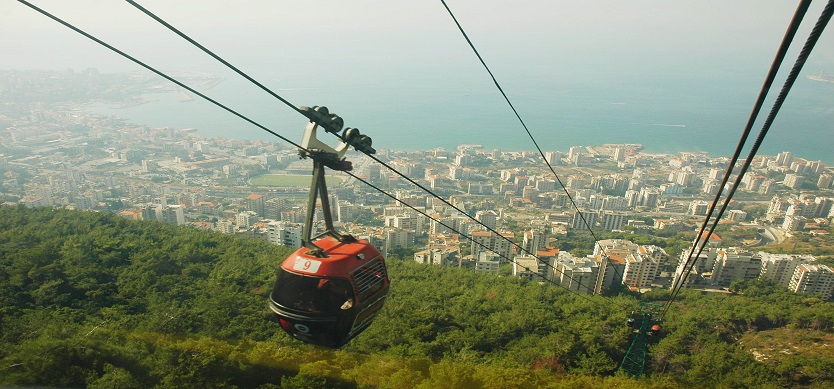 Cable car opens at Cam Mountain