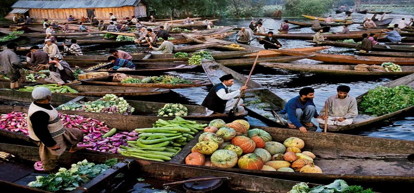 Cai Rang Among World’s Six Busiest Floating Markets