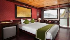 Deluxe balcony cabin