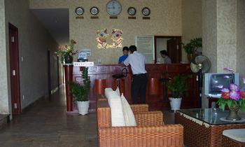 Phuong Dong Hotel