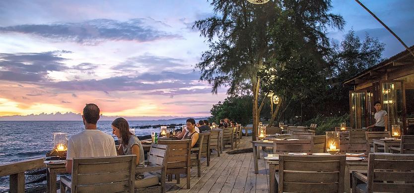 Enjoy delicious meals at the restaurant with beautiful views in  Phu Quoc