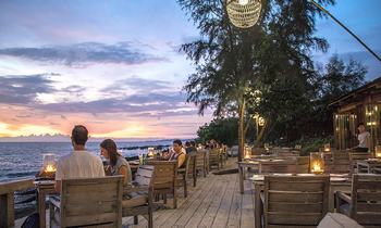 Enjoy delicious meals at the restaurant with beautiful views in Phu Quoc