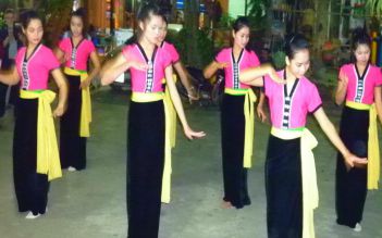 Mai Chau Full Day Group Tour