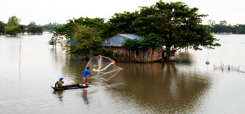Visit Mekong Delta Floating Houses And Fish Farms