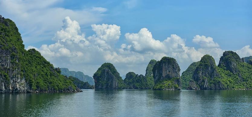 Top 10 common questions when traveling to Halong Bay