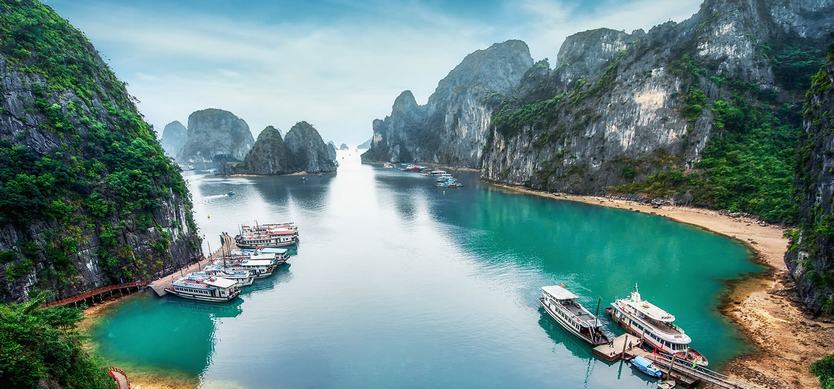 Why is Halong bay one of the most beautiful places on planet?