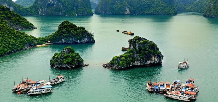 How to spend 24 hours in Halong Bay?