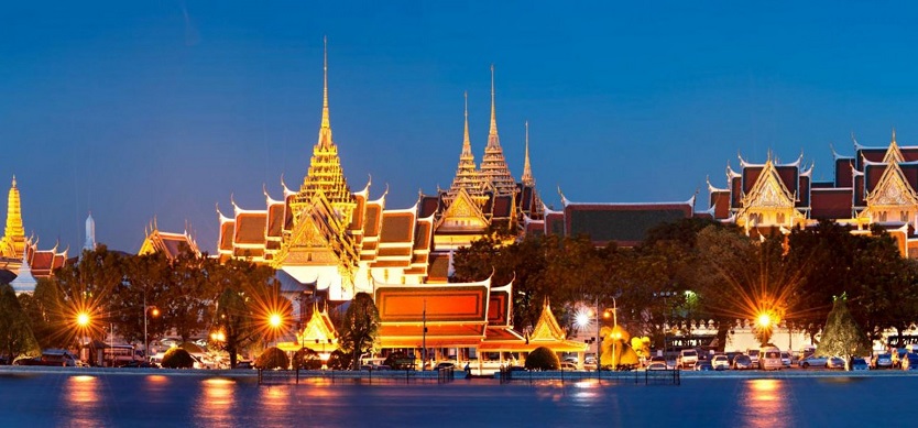 Explore the famous Grand Palace in Bangkok