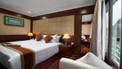 Family suite connecting