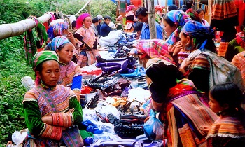Can Cau Market