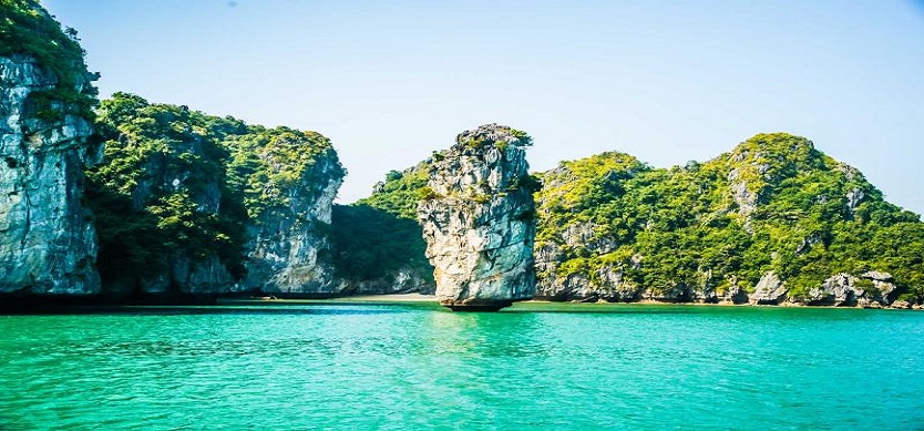 Diving in Halong Bay