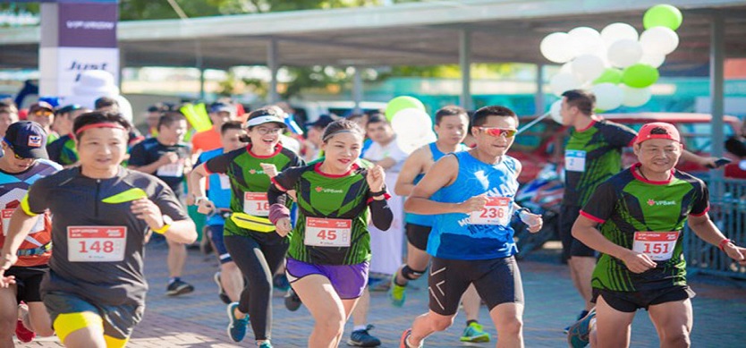 Foreign runners win Sapa int’l marathon awards