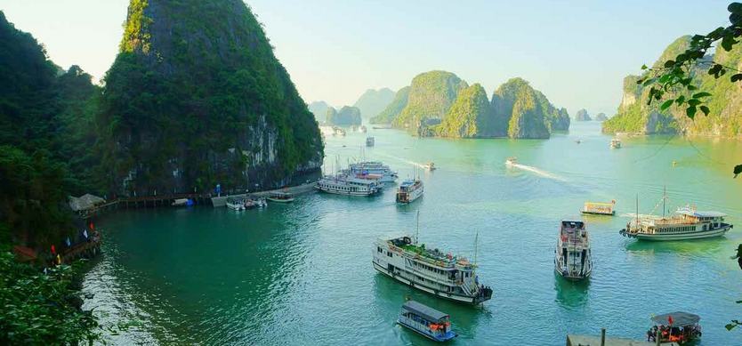 How to transfer from Noi Bai airport to Halong Bay?