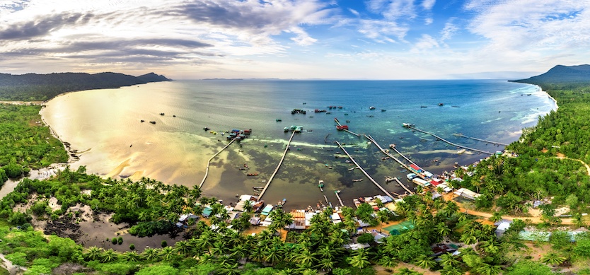 Where will you choose to visit this summer, Phu Quoc or Mui Ne?